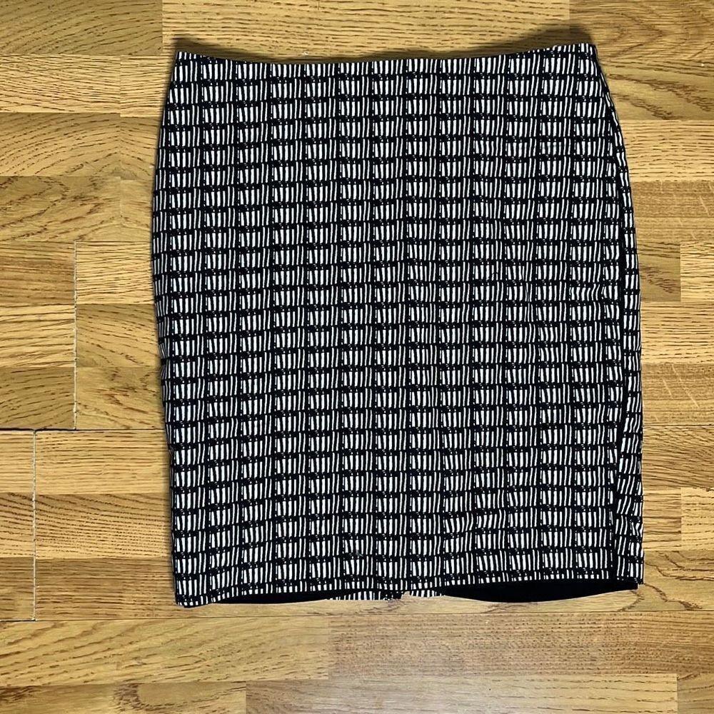 Adrianna Papell Women's Mini Skirt Bodycon High Waisted Black and White Size 14